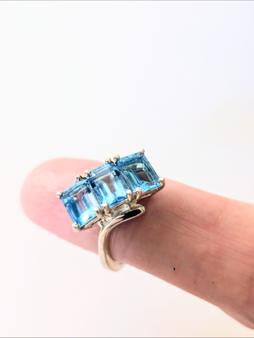 Sterling Silver 3.90 CTW Emerald Cut Swiss Blue Topaz Vintage Ring Size 6.5